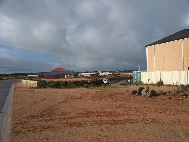 2 Stately Way, Wallaroo SA 5556