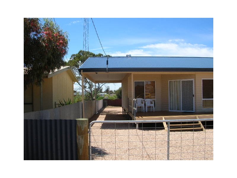 29 Monmouth Street, Moonta Bay SA 5558