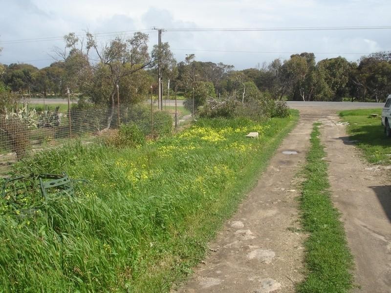 4 Beach Road, Coobowie SA 5583