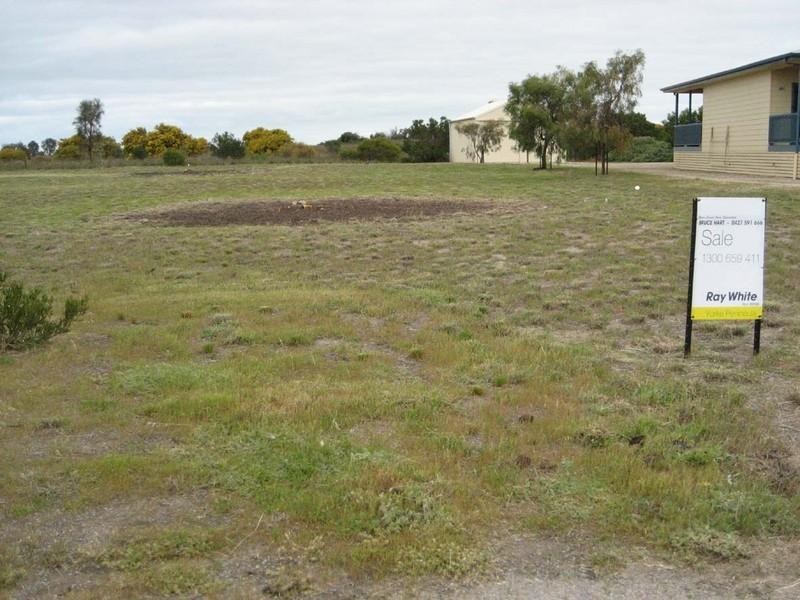 605 Black Point Drive, Black Point SA 5571