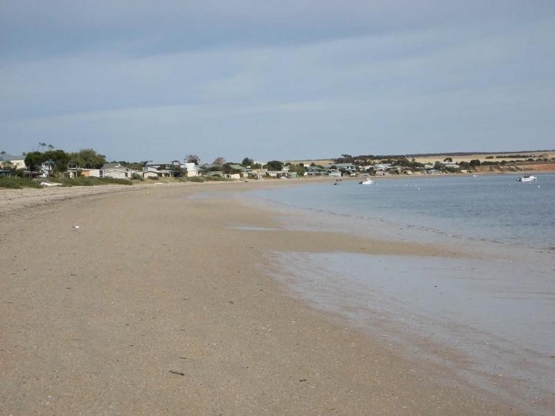 605 Black Point Drive, Black Point SA 5571