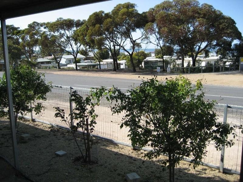 20 Emeu Street, Port Clinton SA 5570