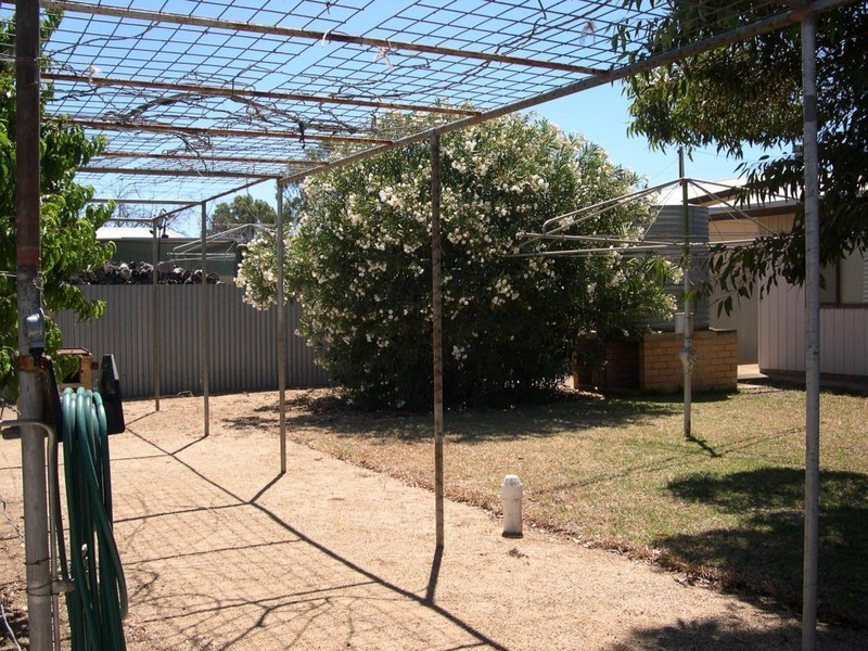 26 Cumberland Road, Port Clinton SA 5570