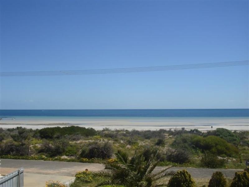 14 Esplanade, North Beach SA 5556