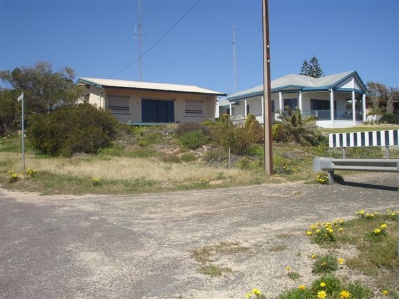 14 Esplanade, North Beach SA 5556