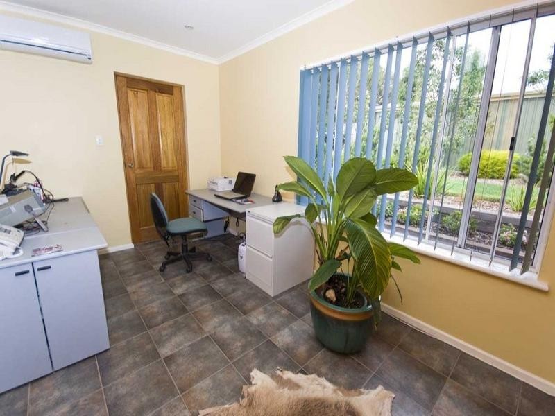 1 Kempe Street, Port Vincent SA 5581