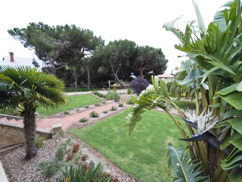 1 Kempe Street, Port Vincent SA 5581