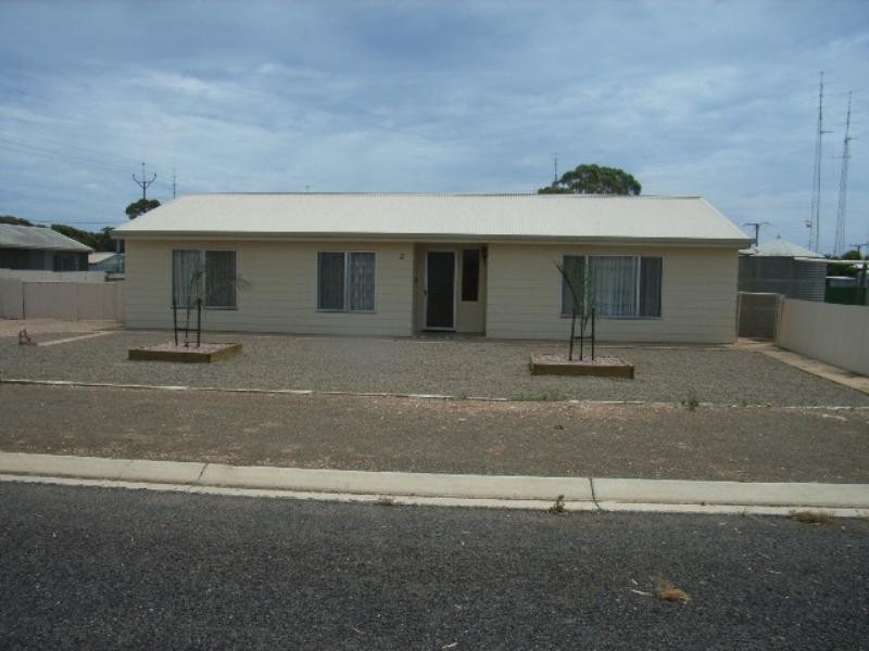 2 Richard Street, Wallaroo SA 5556