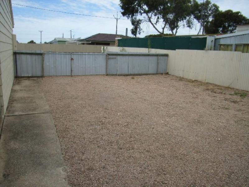 2 Richard Street, Wallaroo SA 5556