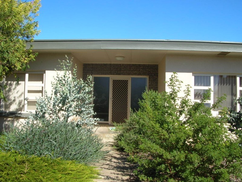 4 Lawrence Street, Kadina SA 5554