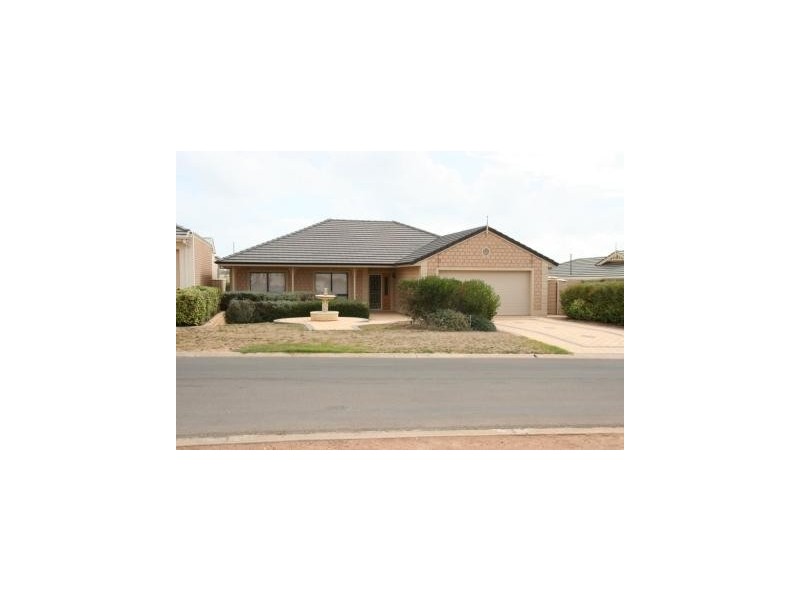 7 Gilmore Crescent, Wallaroo SA 5556