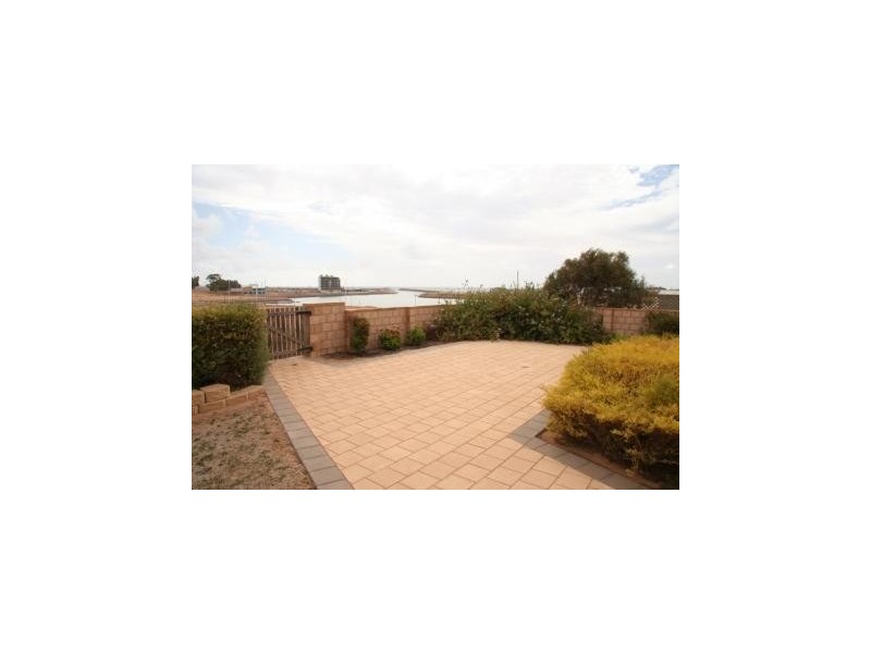7 Gilmore Crescent, Wallaroo SA 5556