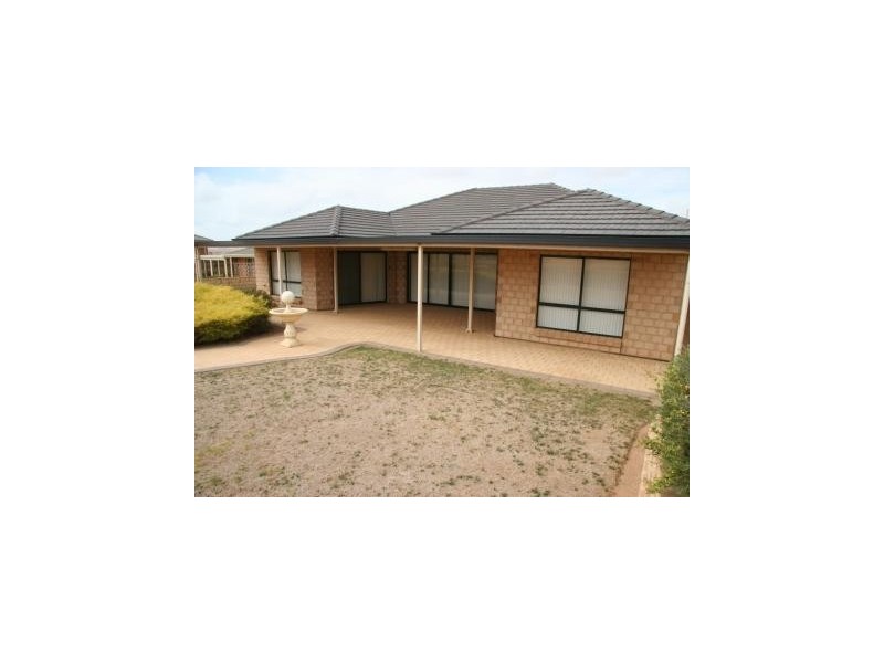 7 Gilmore Crescent, Wallaroo SA 5556