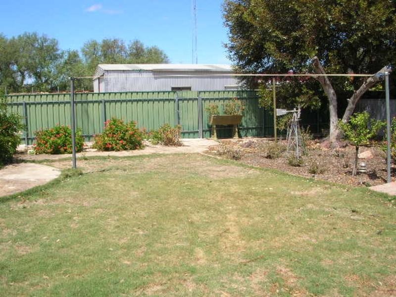 33 Bay Road, Moonta Bay SA 5558