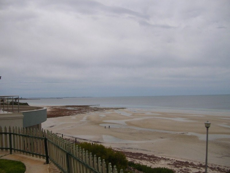 1 Hughes Avenue, Moonta Bay SA 5558