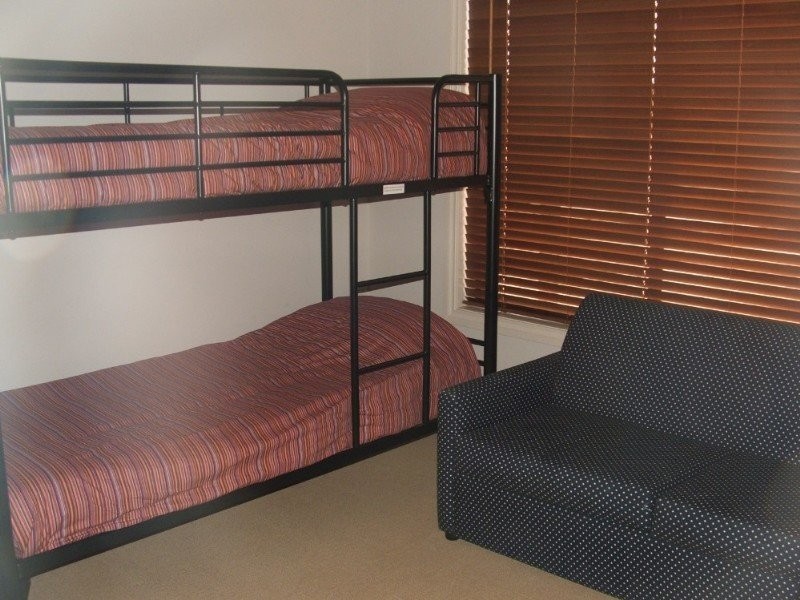 15 Brokenshire Street, Moonta Bay SA 5558