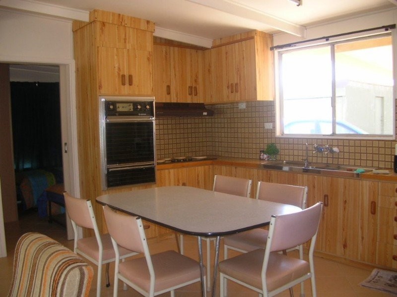 47 Esplanade, North Beach SA 5556