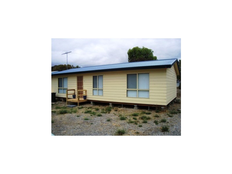70 Ti Tree Street, The Pines SA 5575