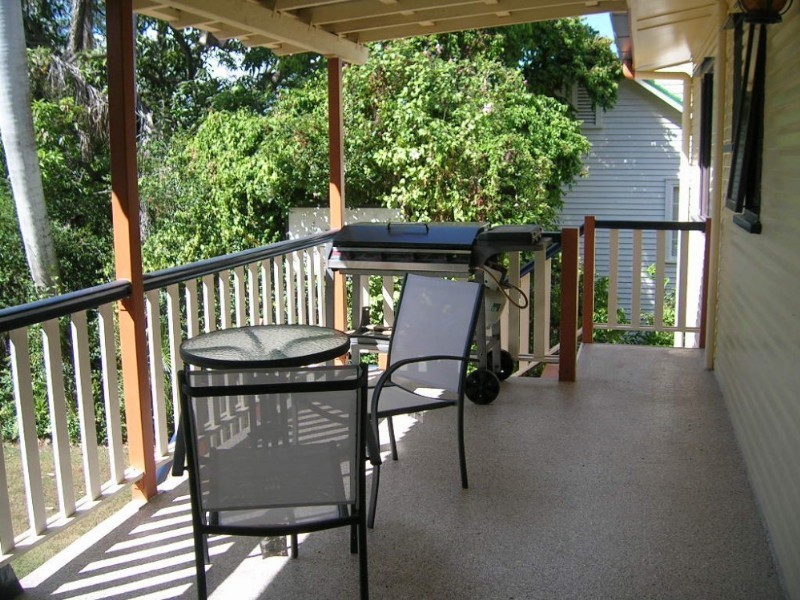 28 Queen Street, The Range QLD 4700