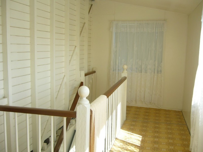 13 Bernard Street, Berserker QLD 4701