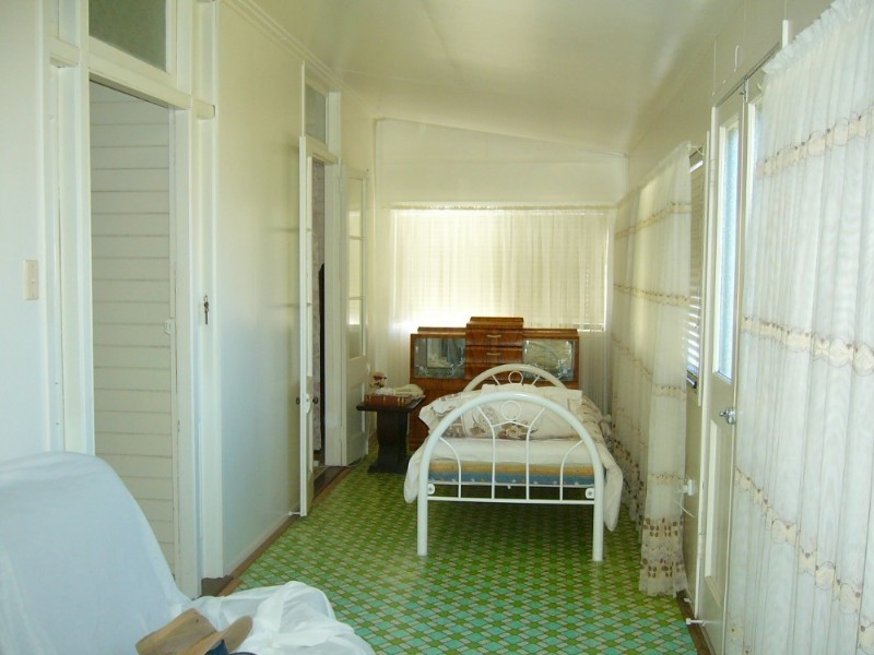 13 Bernard Street, Berserker QLD 4701
