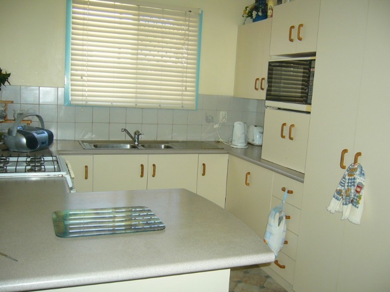 288 Richardson Road, Park Avenue QLD 4701