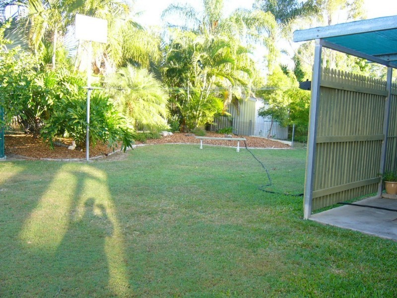 288 Richardson Road, Park Avenue QLD 4701