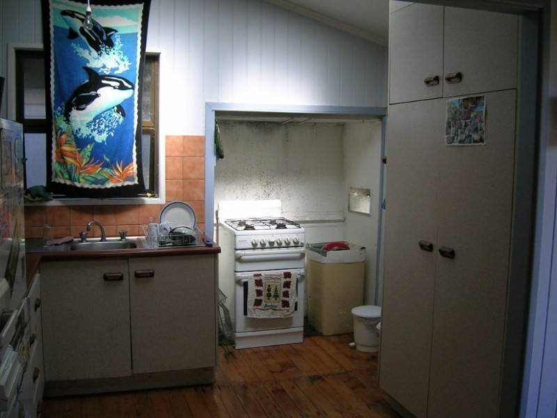 384 East Street, Depot Hill QLD 4700