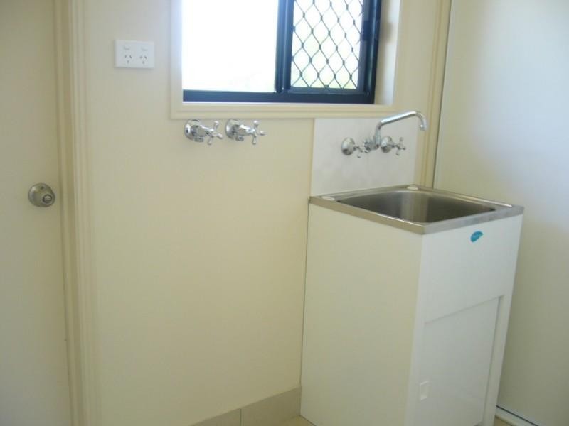 4 Foale Court, Kawana QLD 4701