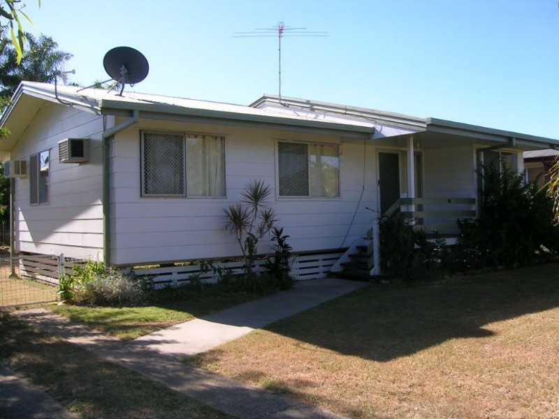 81 Stenlake Avenue, Kawana QLD 4701