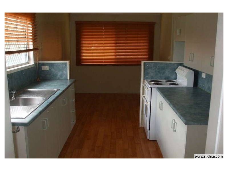 81 Stenlake Avenue, Kawana QLD 4701