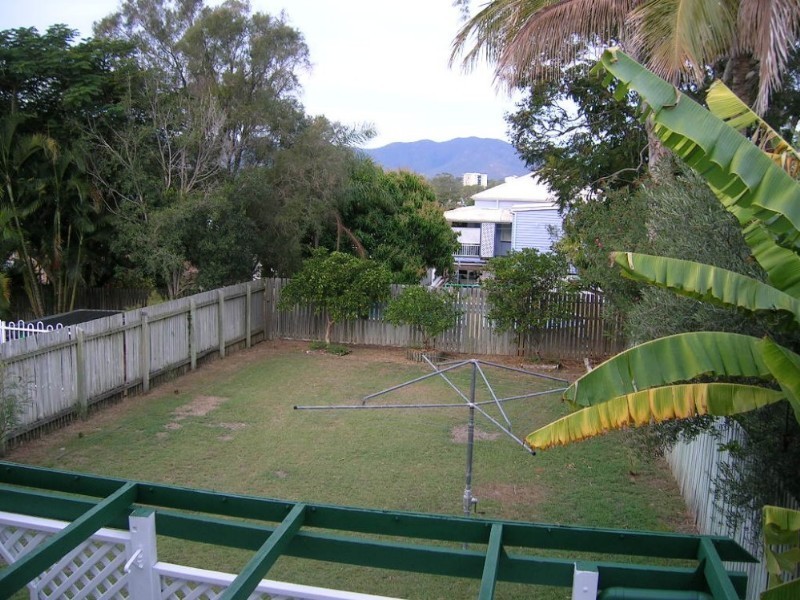 42 Wilkinson Street, Wandal QLD 4700