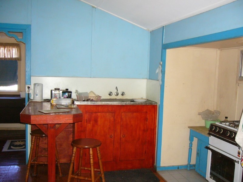 94 Stamford Street, Berserker QLD 4701