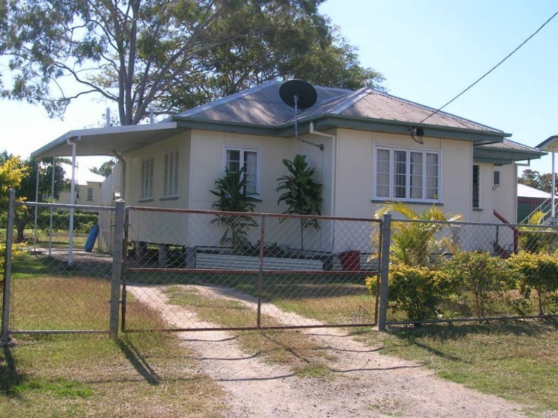 5 Face Street, Park Avenue QLD 4701