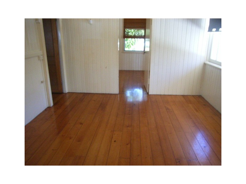 18 Mansfield Street, Wandal QLD 4700