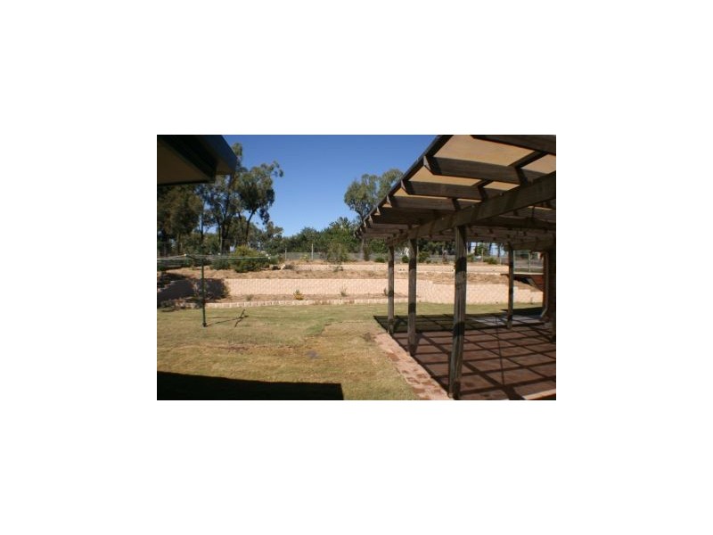 7 Hendy Drive, Glenlee QLD 4711