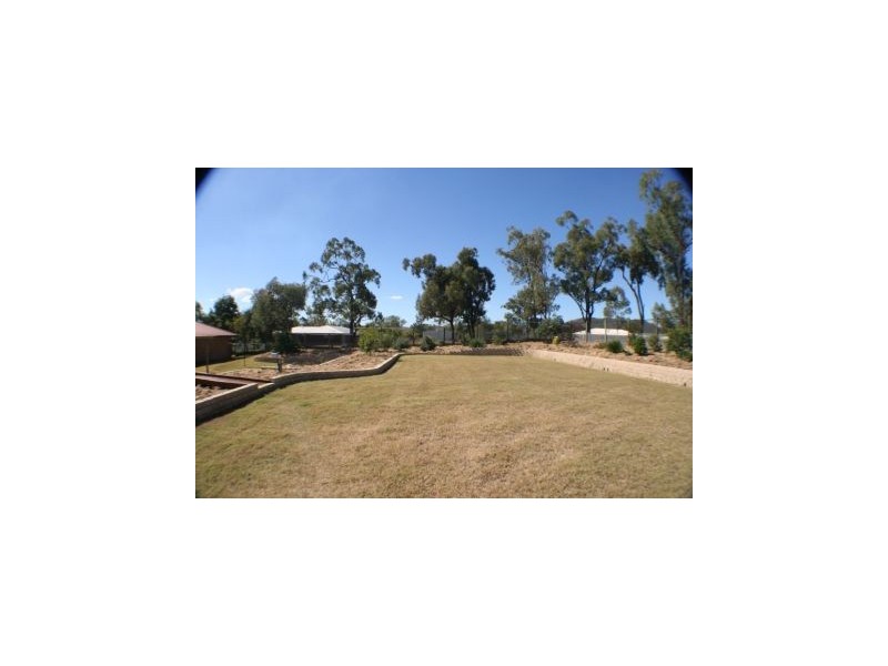 7 Hendy Drive, Glenlee QLD 4711