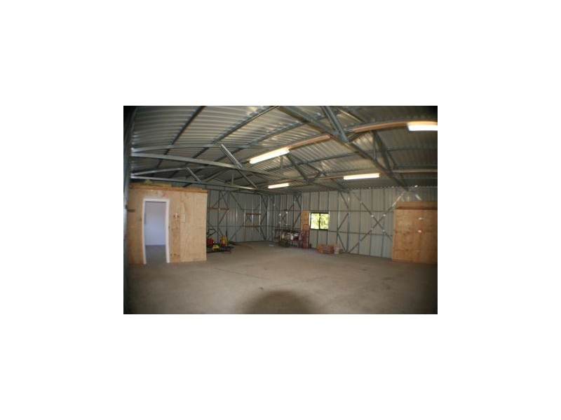 7 Hendy Drive, Glenlee QLD 4711