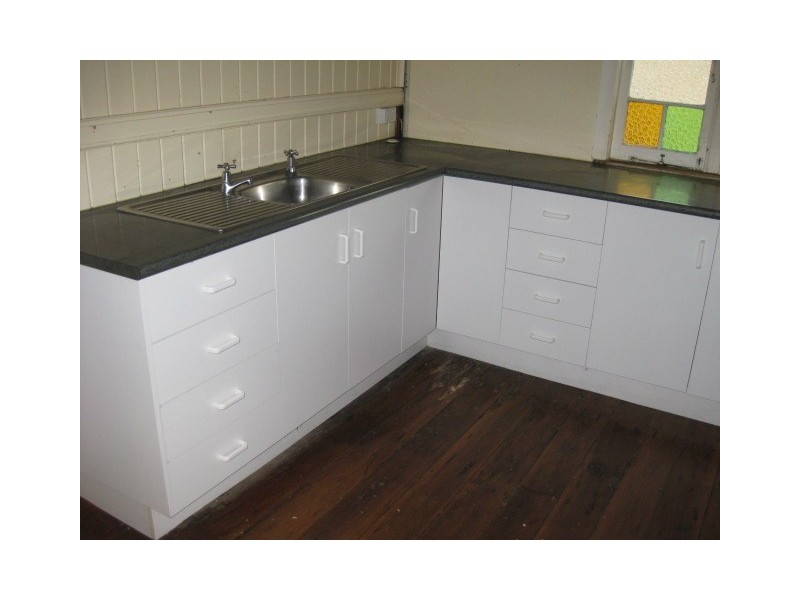 112 Stanley Street, Allenstown QLD 4700