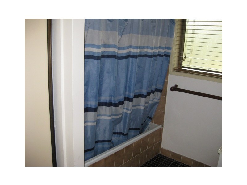 6/6 Burns, Frenchville QLD 4701