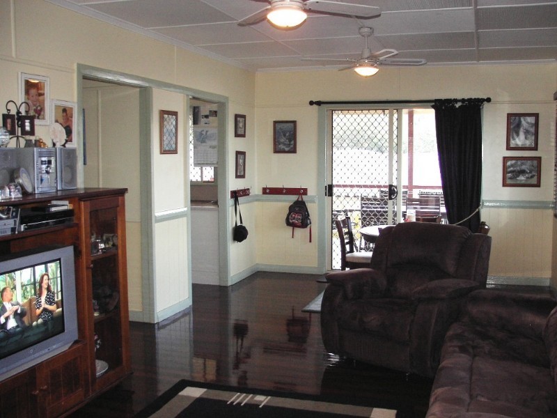 230 Horton Street, Koongal QLD 4701