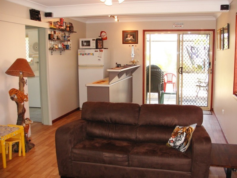 230 Horton Street, Koongal QLD 4701