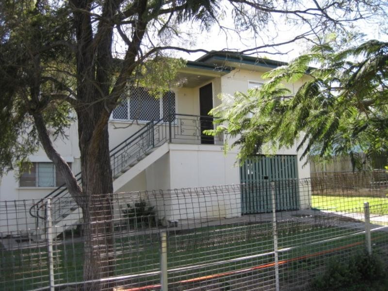 14 Pearson Street, West Rockhampton QLD 4700