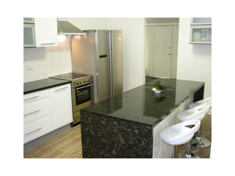 294 East Street, Depot Hill QLD 4700