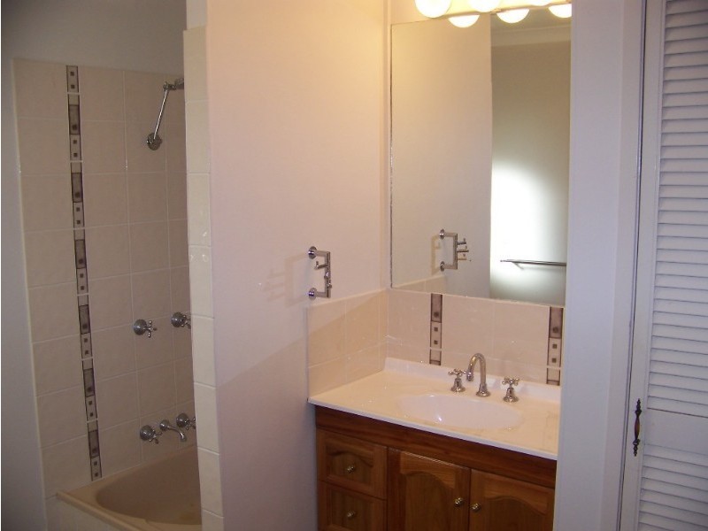 103 Robinson Street, Frenchville QLD 4701