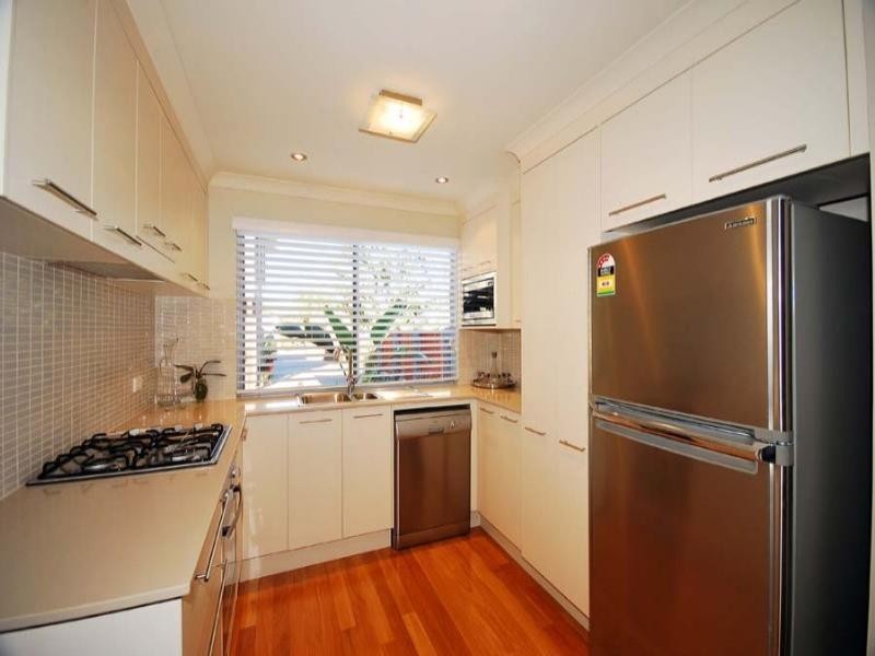 4/59 Edward Street, Berserker QLD 4701