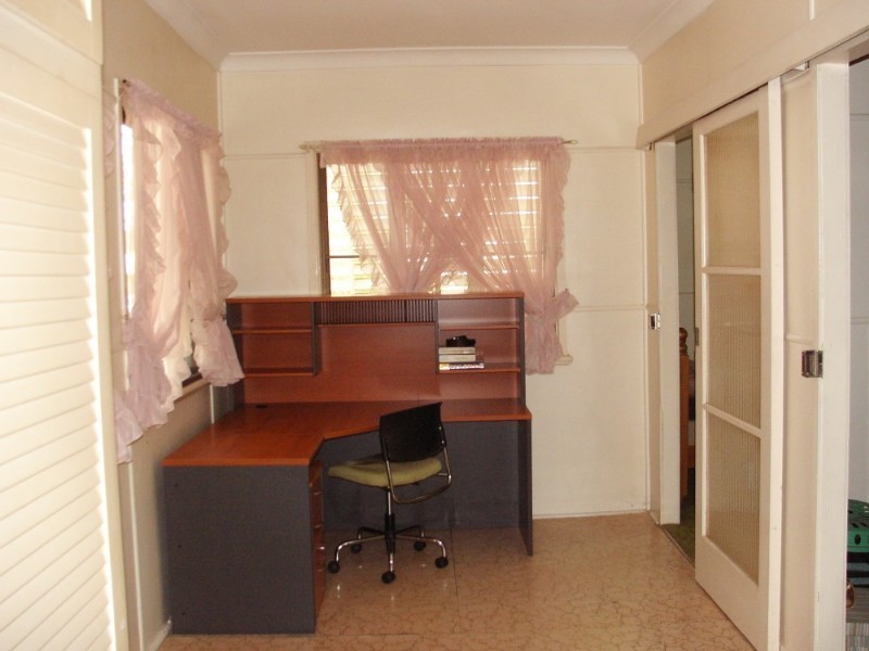 1 Main Street, Park Avenue QLD 4701