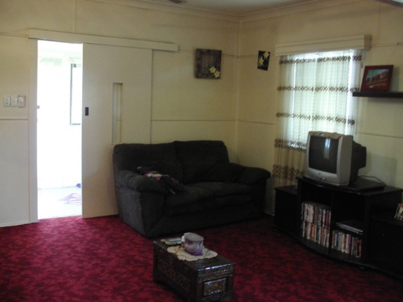 1 Main Street, Park Avenue QLD 4701