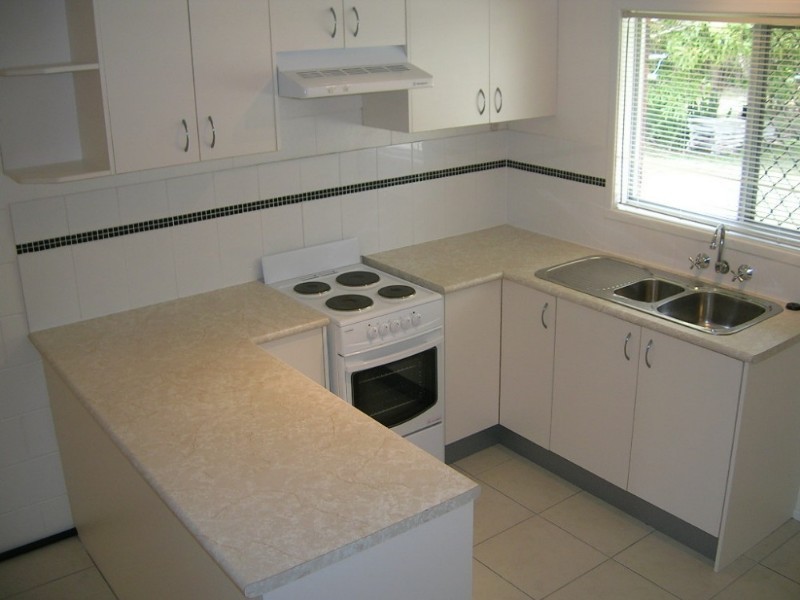 2/41 Nicholson Street, Allenstown QLD 4700