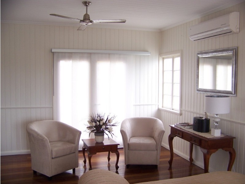 218 Agnes Street, The Range QLD 4700